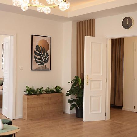 ברטיסלאבה Beautiful And Stylish 2 Bedroom Apartment In The City Center And In The Pedestrian Zone מראה חיצוני תמונה