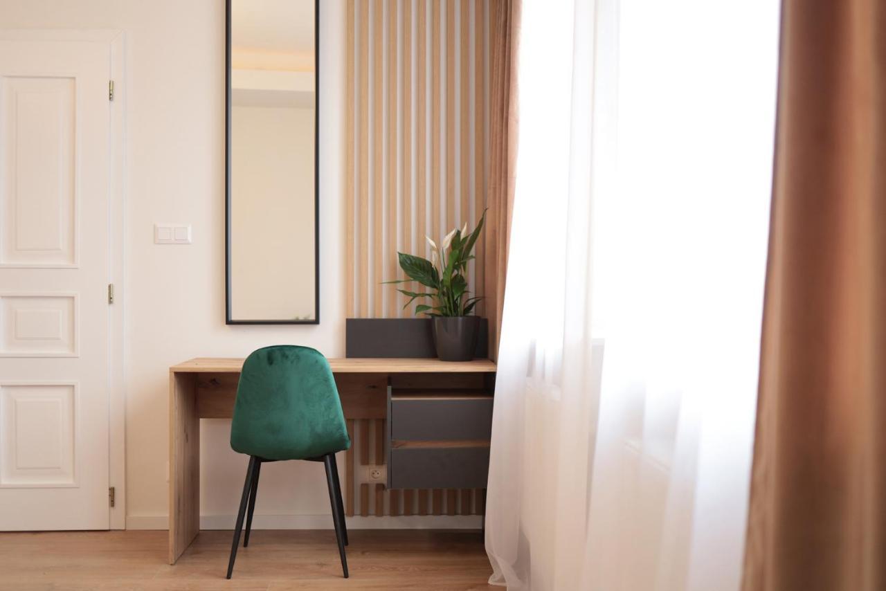 ברטיסלאבה Beautiful And Stylish 2 Bedroom Apartment In The City Center And In The Pedestrian Zone מראה חיצוני תמונה