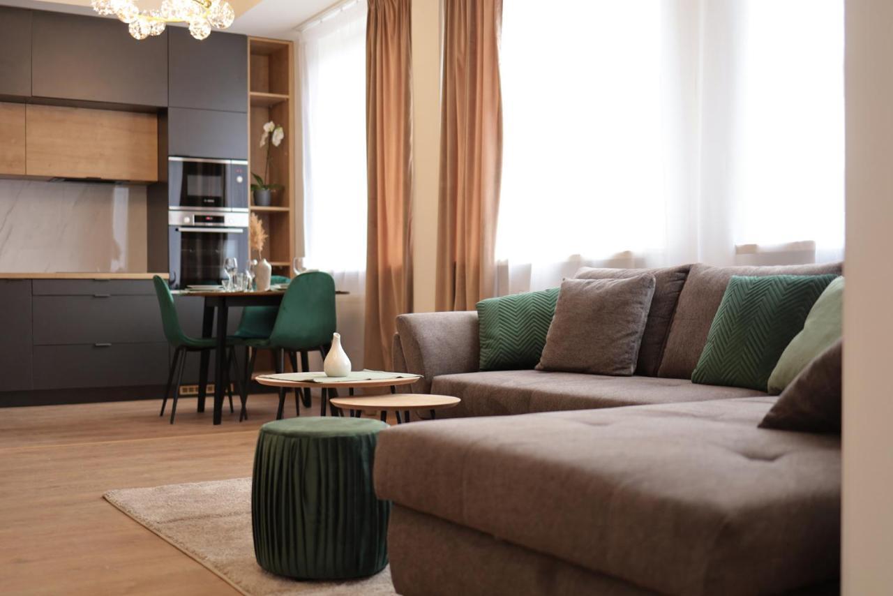 ברטיסלאבה Beautiful And Stylish 2 Bedroom Apartment In The City Center And In The Pedestrian Zone מראה חיצוני תמונה
